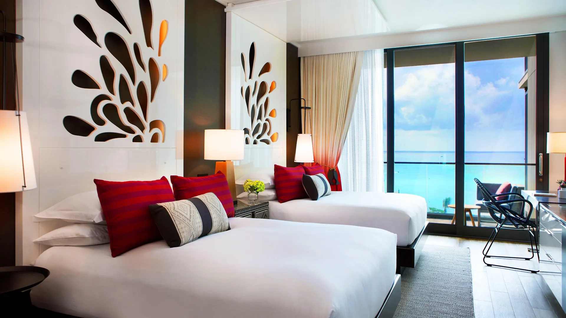 Kimpton Seafire Resort + Spa By Ihg West Bay