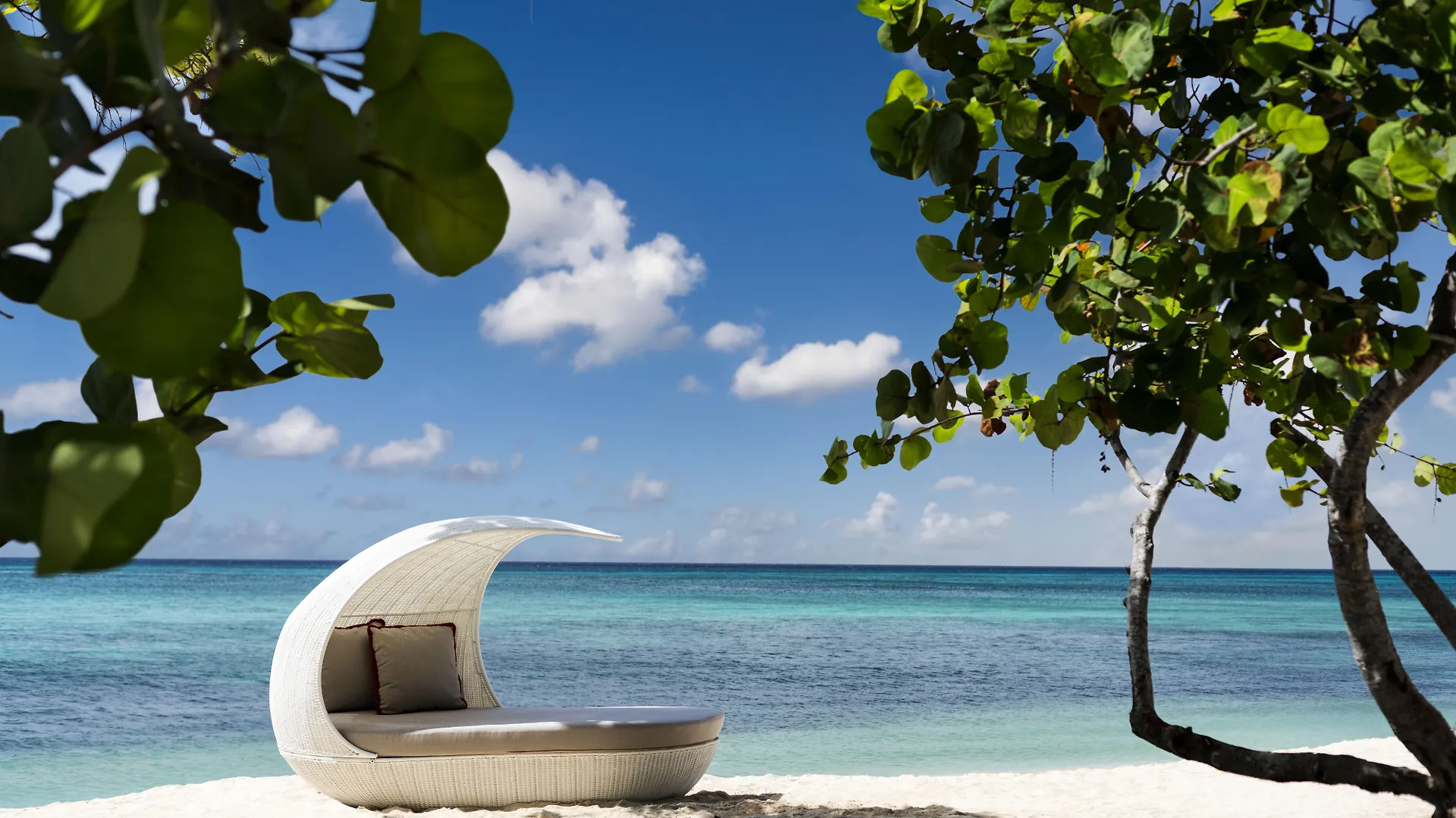 Kimpton Seafire Resort + Spa By Ihg West Bay
