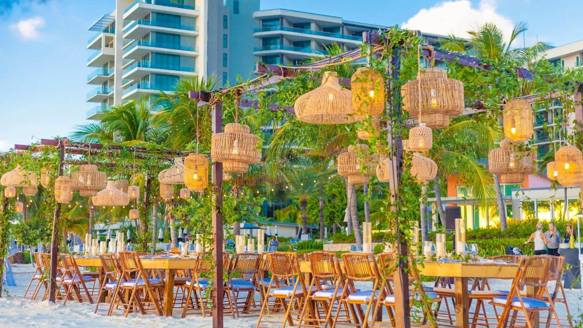 Kimpton Seafire Resort + Spa By Ihg West Bay
