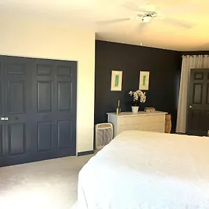 Apartment Living At The Retreat